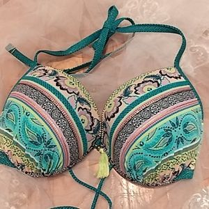 NWOT Shade & Shore Bikini Top